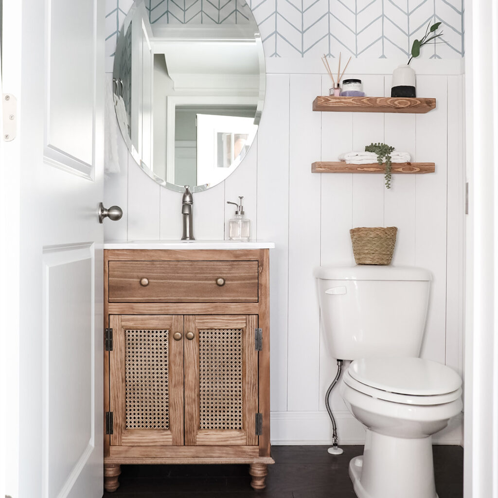 10 Tips For Decorating Around A Pedestal Sink 